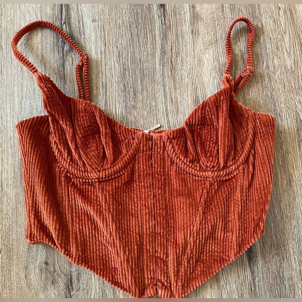 White Fox velvet ribbed Corset Top. Size medium